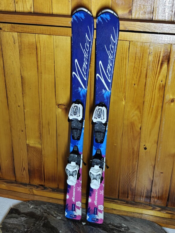 LYŽE NORDICA LITTLE BELLE 110CM